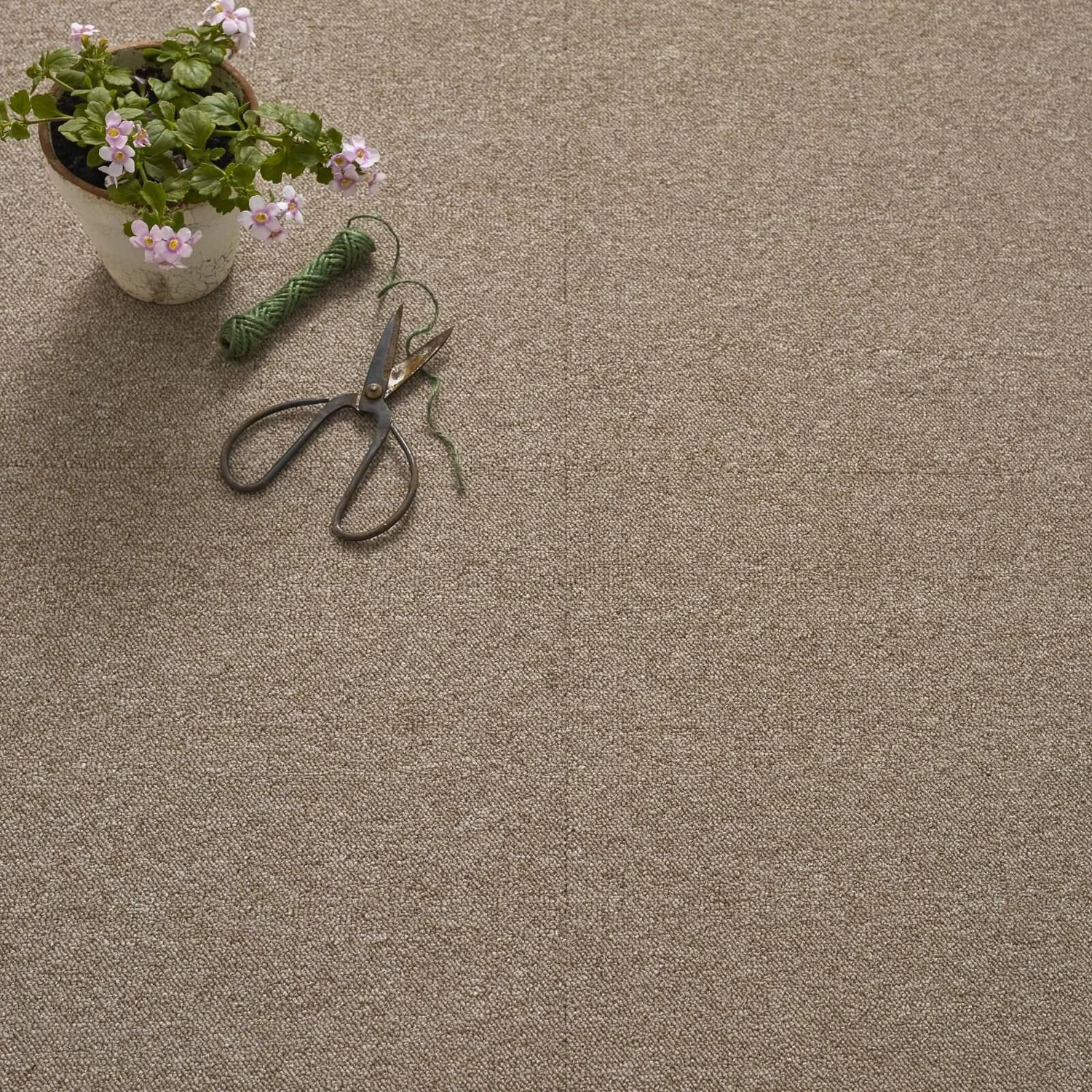 Vitrex Value Carpet Tile 500 x500mm - Beige Vitrex Value Carpet Tile 500 X500mm - Beige -Homebase Shop 12812585 4794831959297009